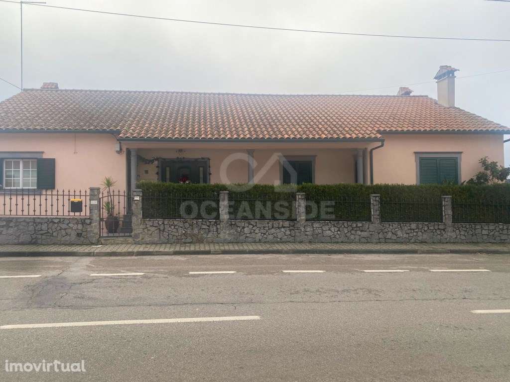 Moradia Independente Em Escalos De Baixo - Grande imagem: 2/60