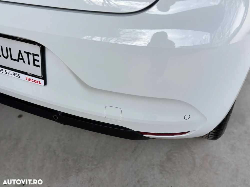 Renault Clio E-TECH 140 BUSINESS EDITION - 12