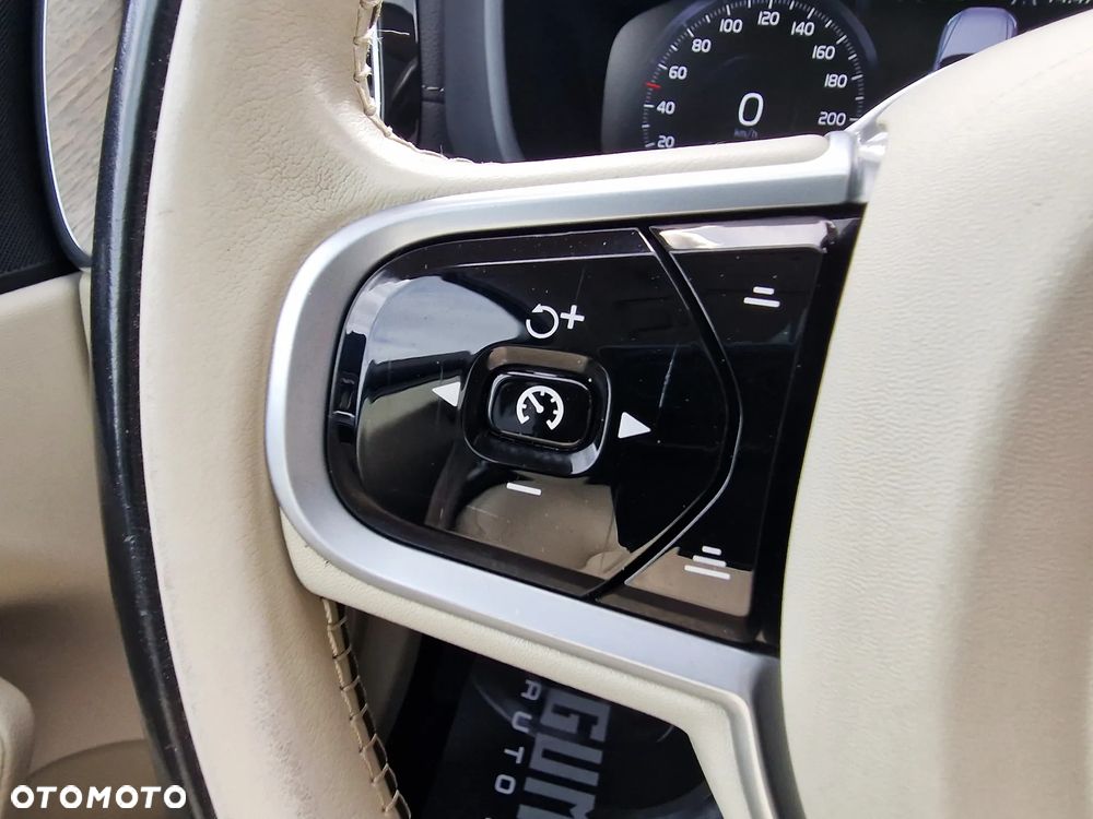 Volvo XC 60 D4 Inscription - 35