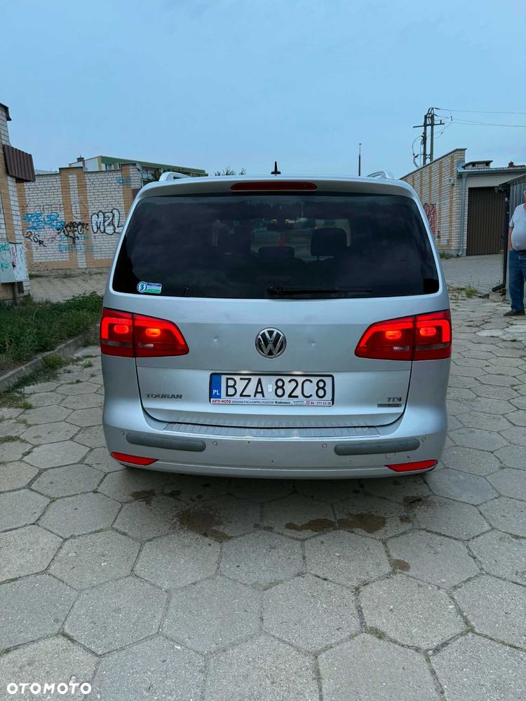 Volkswagen Touran - 2