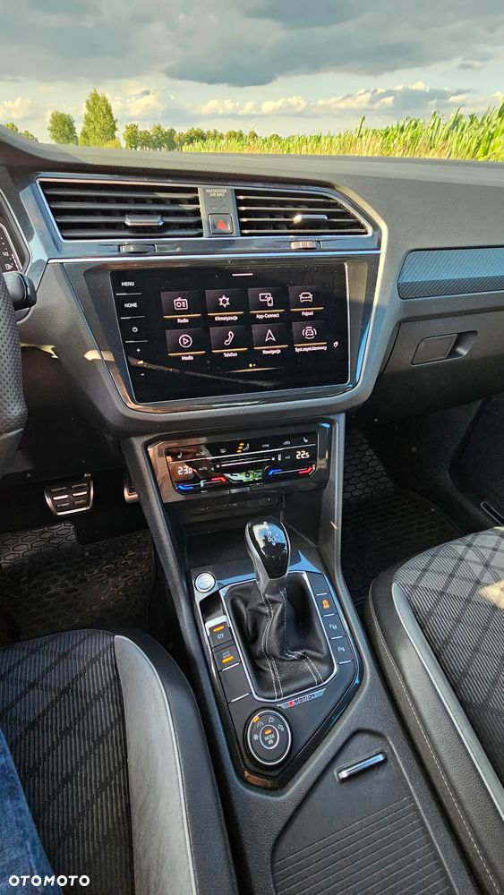 Volkswagen Tiguan - 13