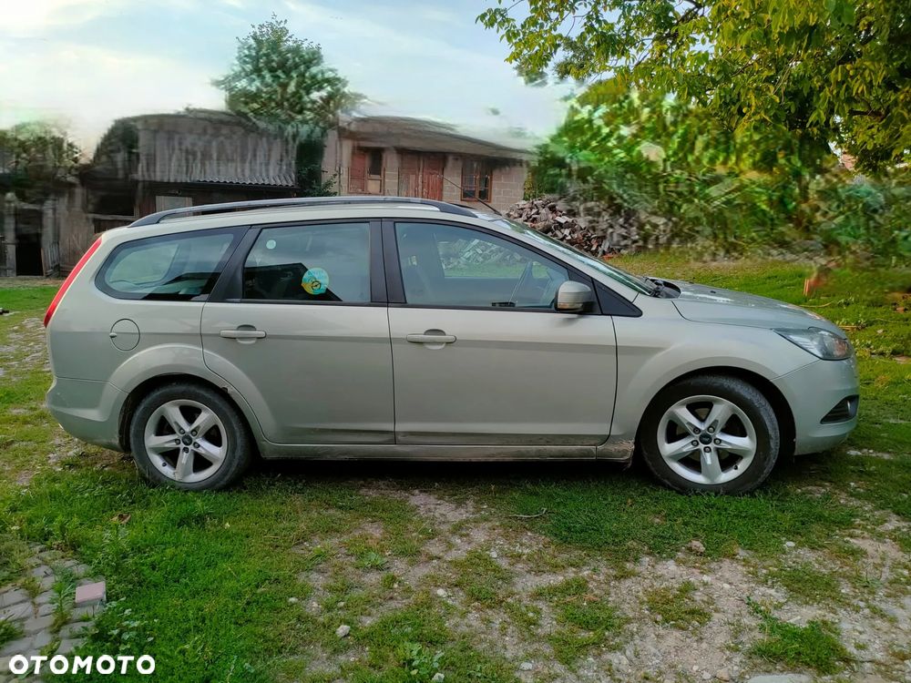 Ford Focus 1.6 Ti-VCT Trend + - 19