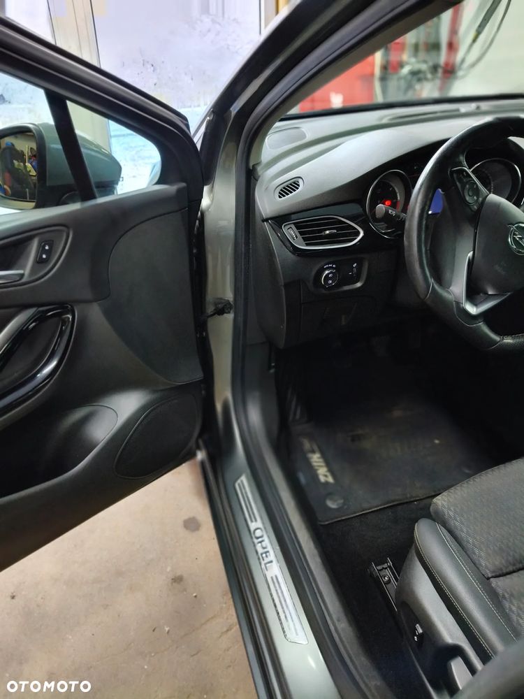 Opel Astra 1.6 CDTI DPF ecoFLEX TourerStart/Stop Exklusiv - 8