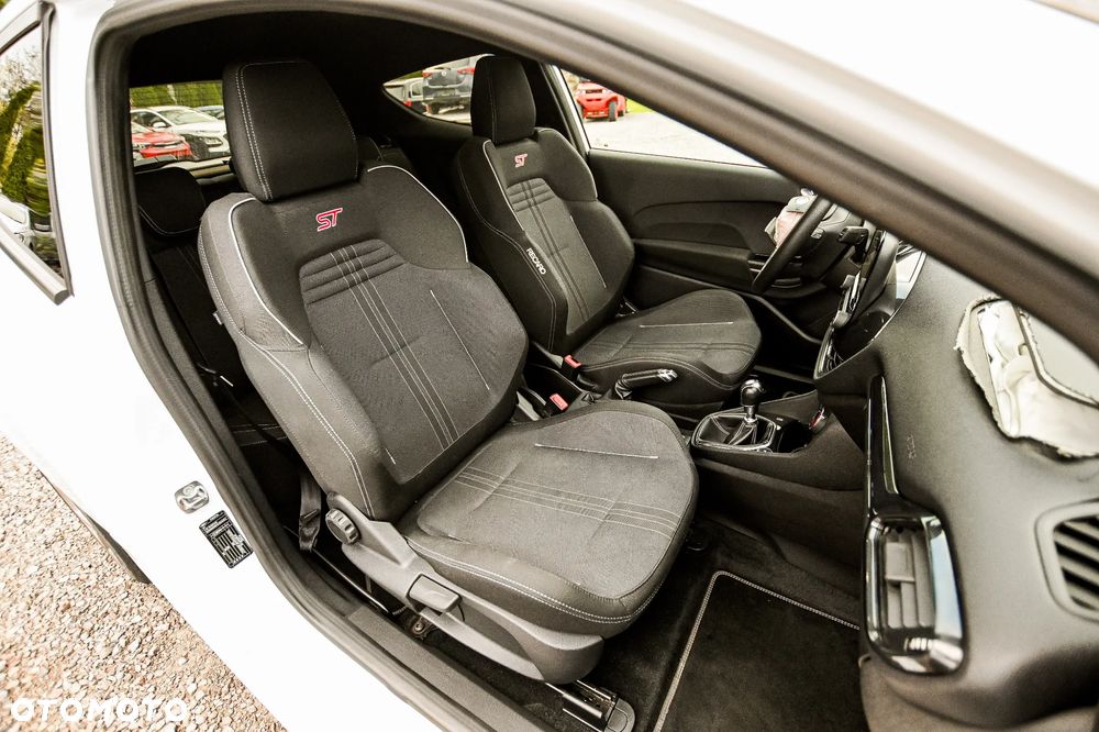 Ford Fiesta 1.5 EcoBoost S&S ST X - 34