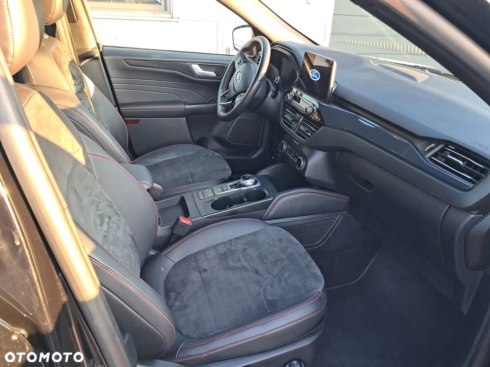 Ford Kuga 2.5 Duratec FHEV 4x4 ST-LINE - 16