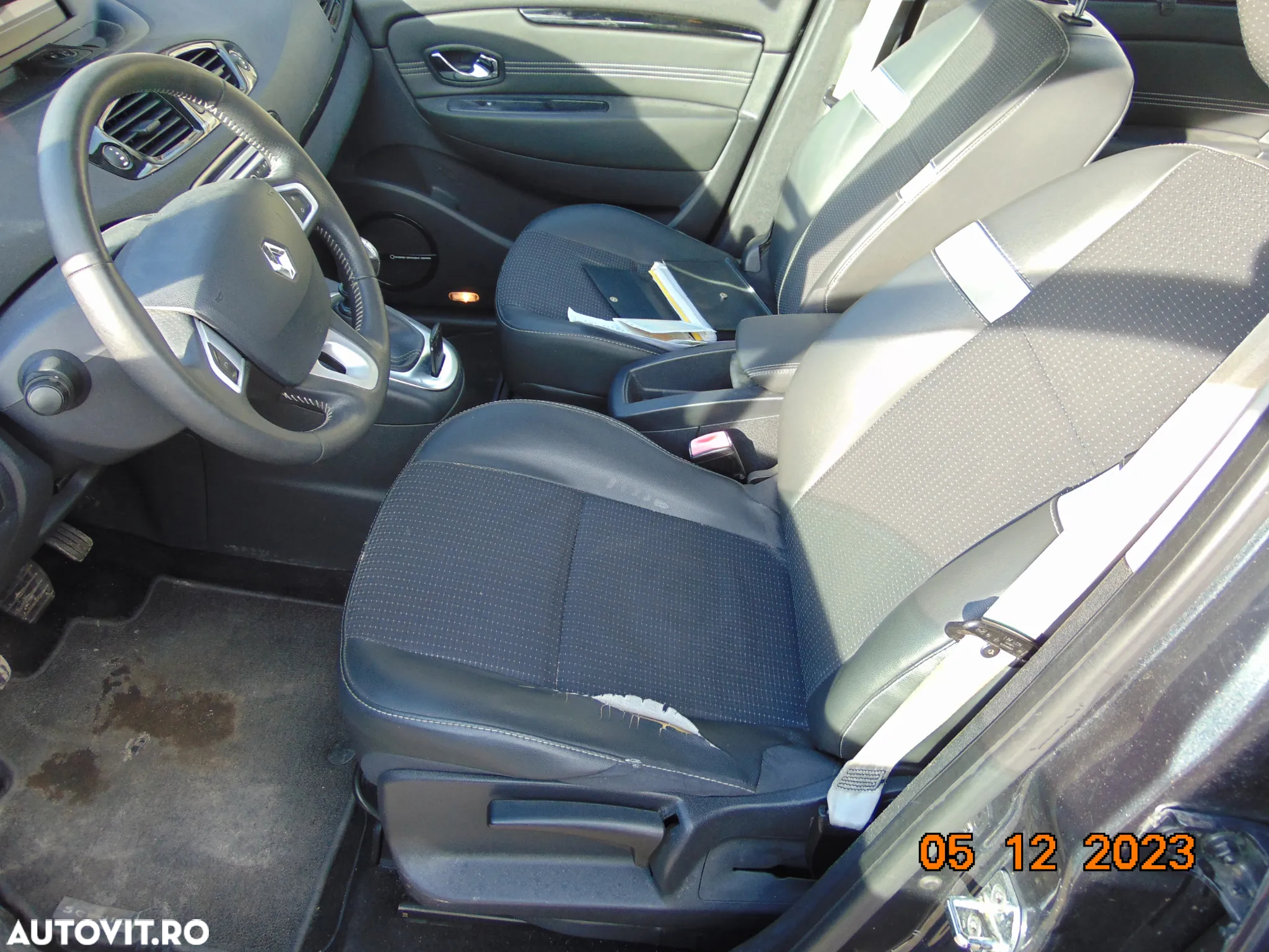 Scaun renault scenic 3 scaune fata stanga dreapta scenic 3 an 2009-2016 dezmembrez scenic 3 1.6 - 2