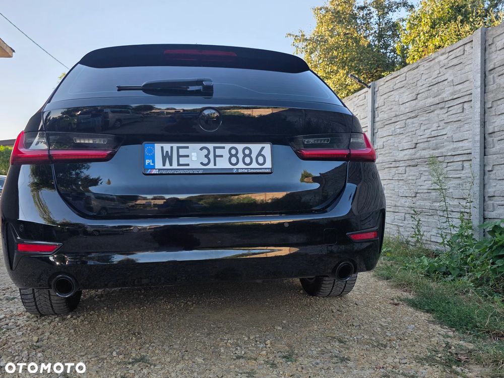 BMW Seria 3 318d mHEV - 9