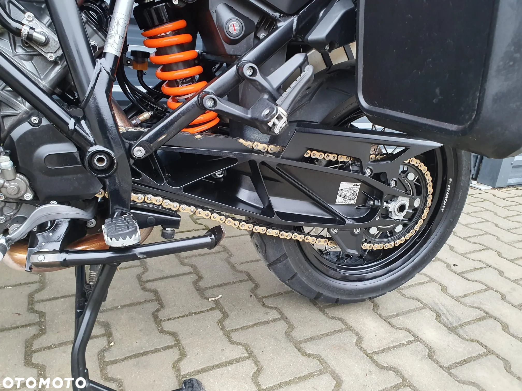 KTM Adventure - 10