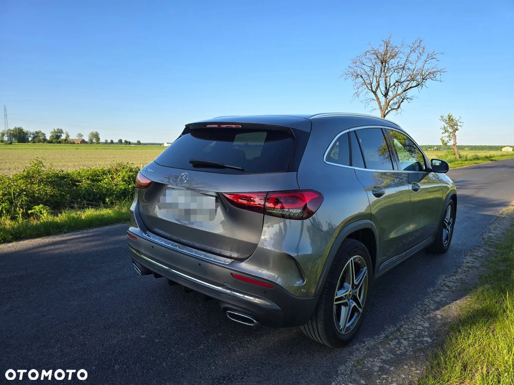 Mercedes-Benz GLA 200 d - 7