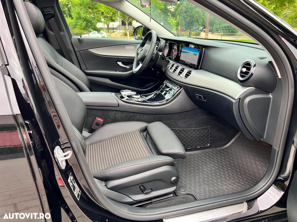 Mercedes-Benz E - 16
