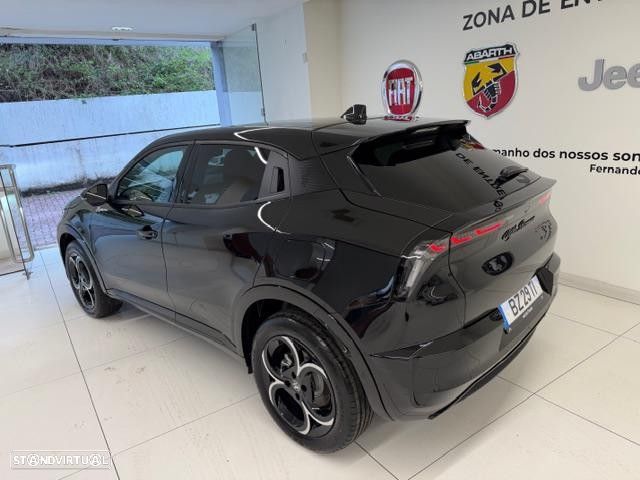 Alfa Romeo Junior 1.2 Q4 eDCT6 - 3