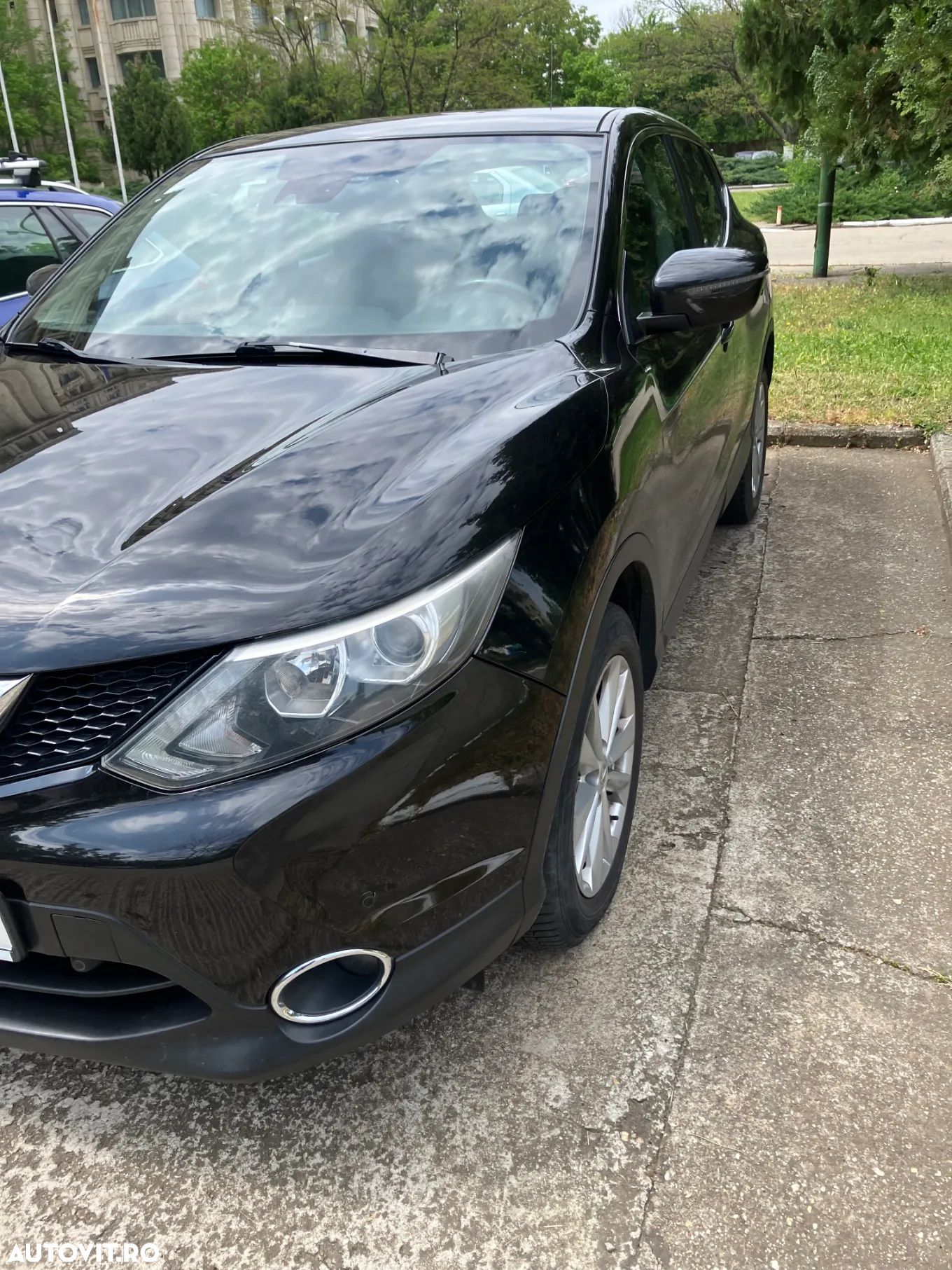 Nissan Qashqai - 1