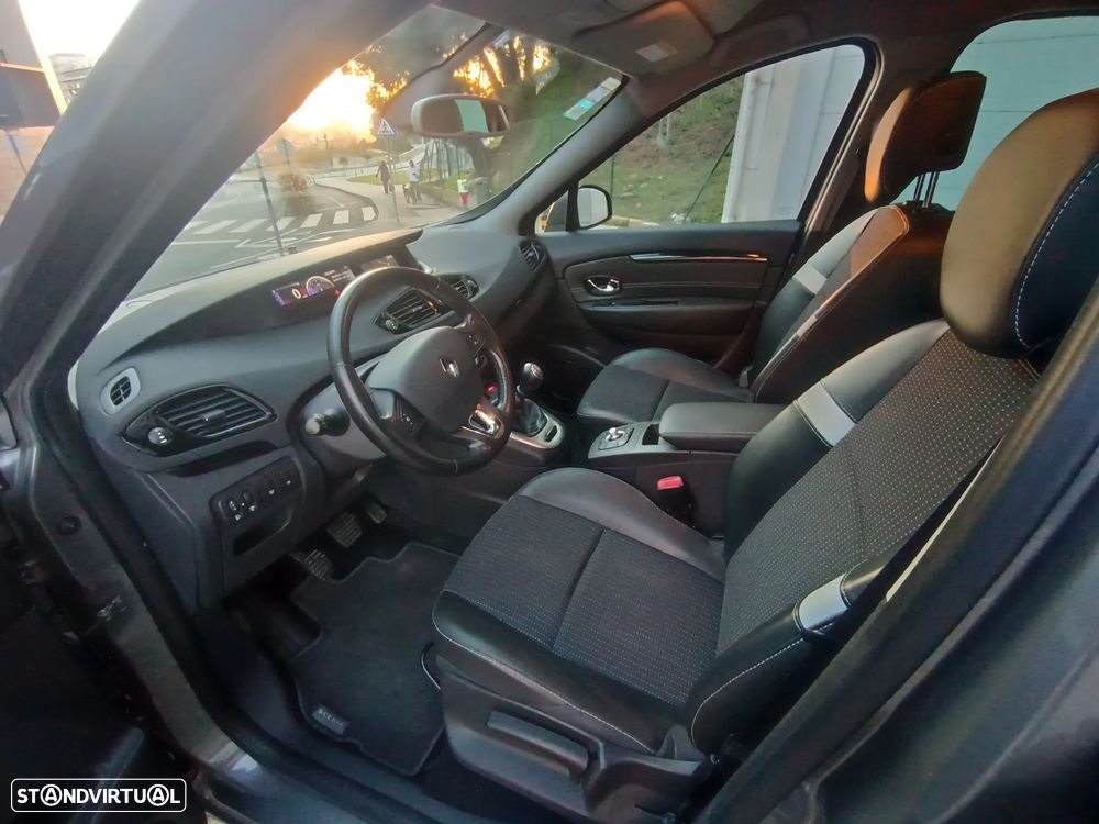 Renault Scénic 1.5 dCi Bose Edition SS - 12