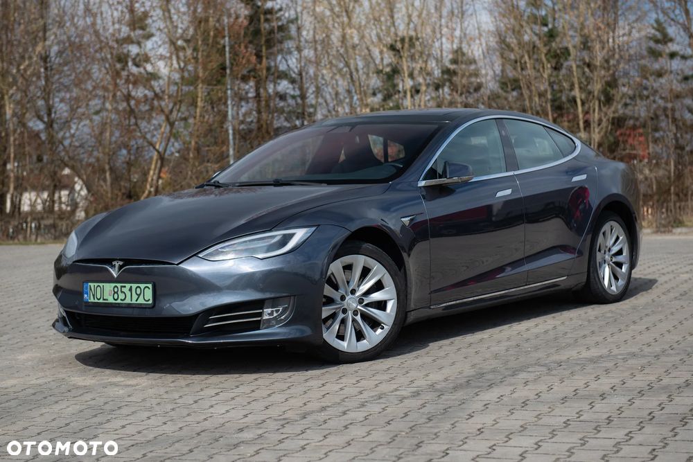 Tesla Model S Long Range Plus - 4