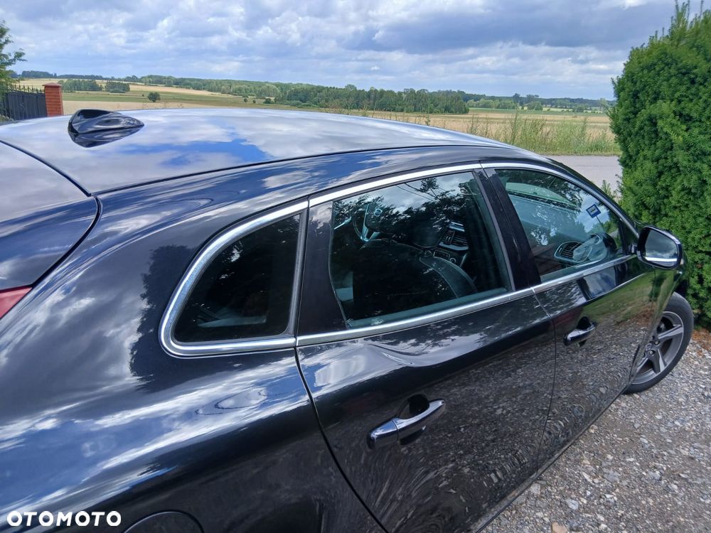 Volvo V40 D2 - 16