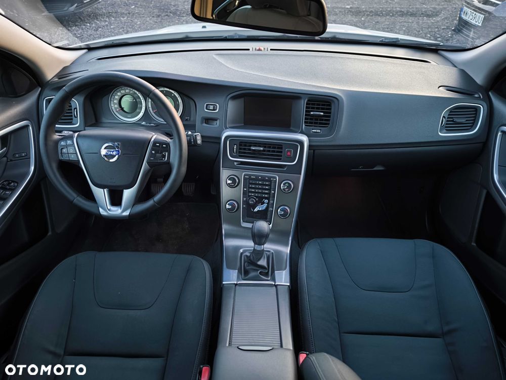 Volvo V60 - 11