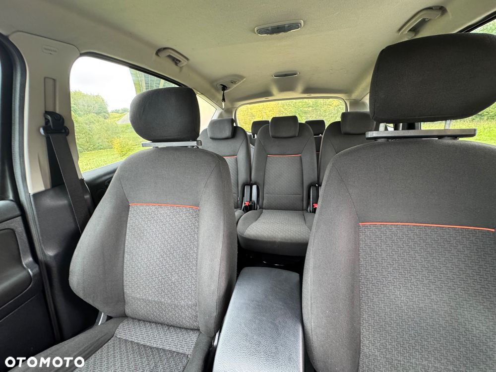Ford S-Max - 39