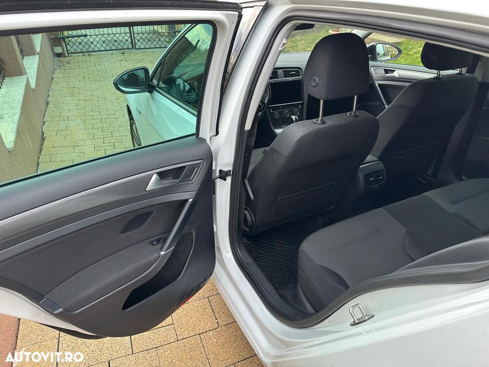 Volkswagen e-Golf e-Golf - 10