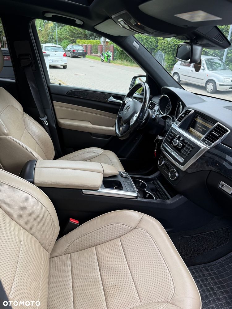 Mercedes-Benz ML 350 BlueTEC 4-Matic - 4