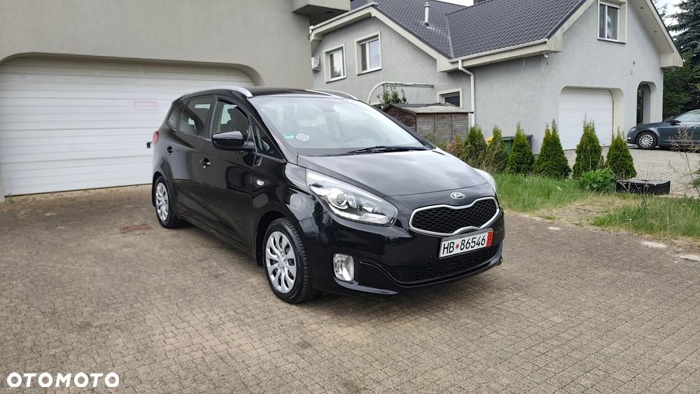 Kia Carens 1.6 GDI Fifa World Cup Edition - 25