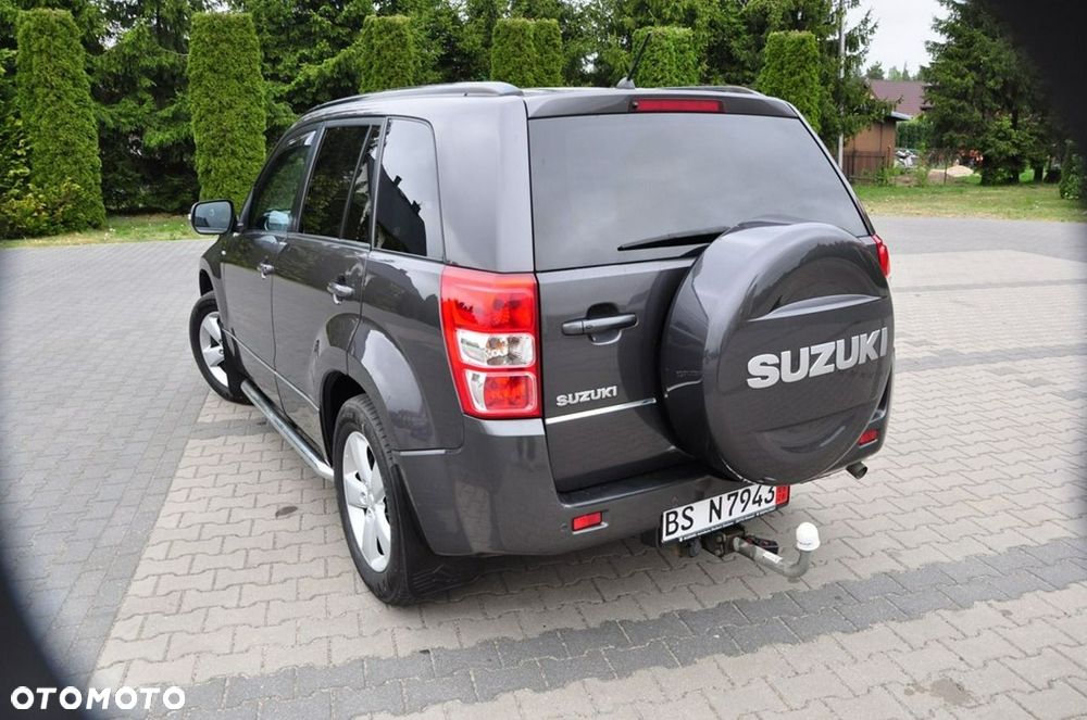 Suzuki Grand Vitara - 24