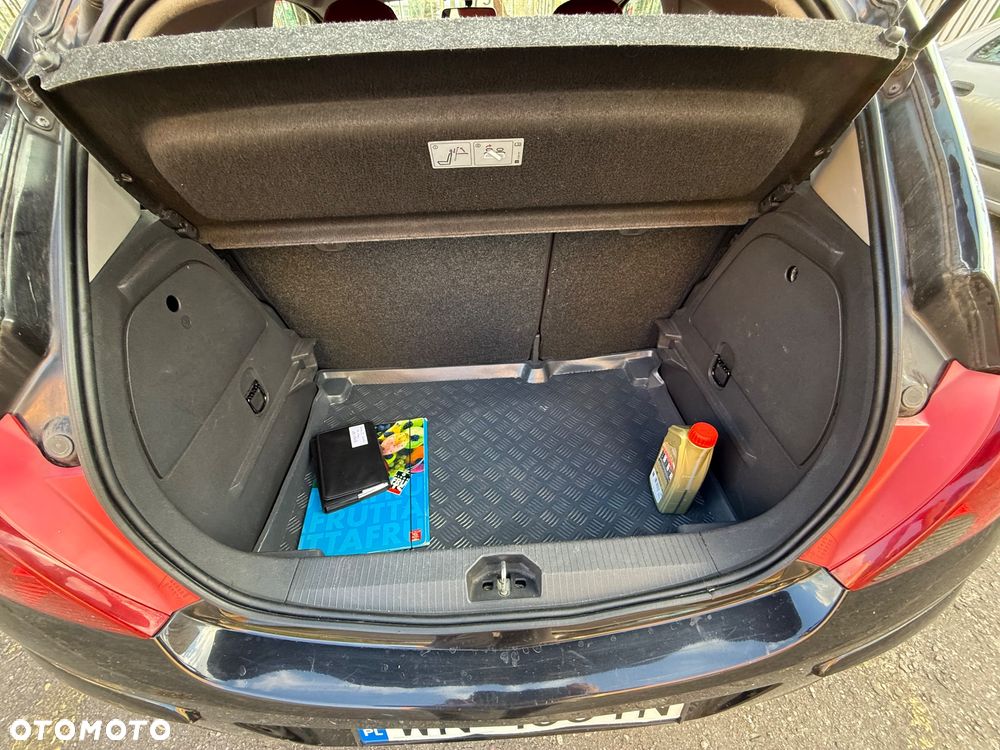 Opel Corsa 1.2 16V Enjoy - 14