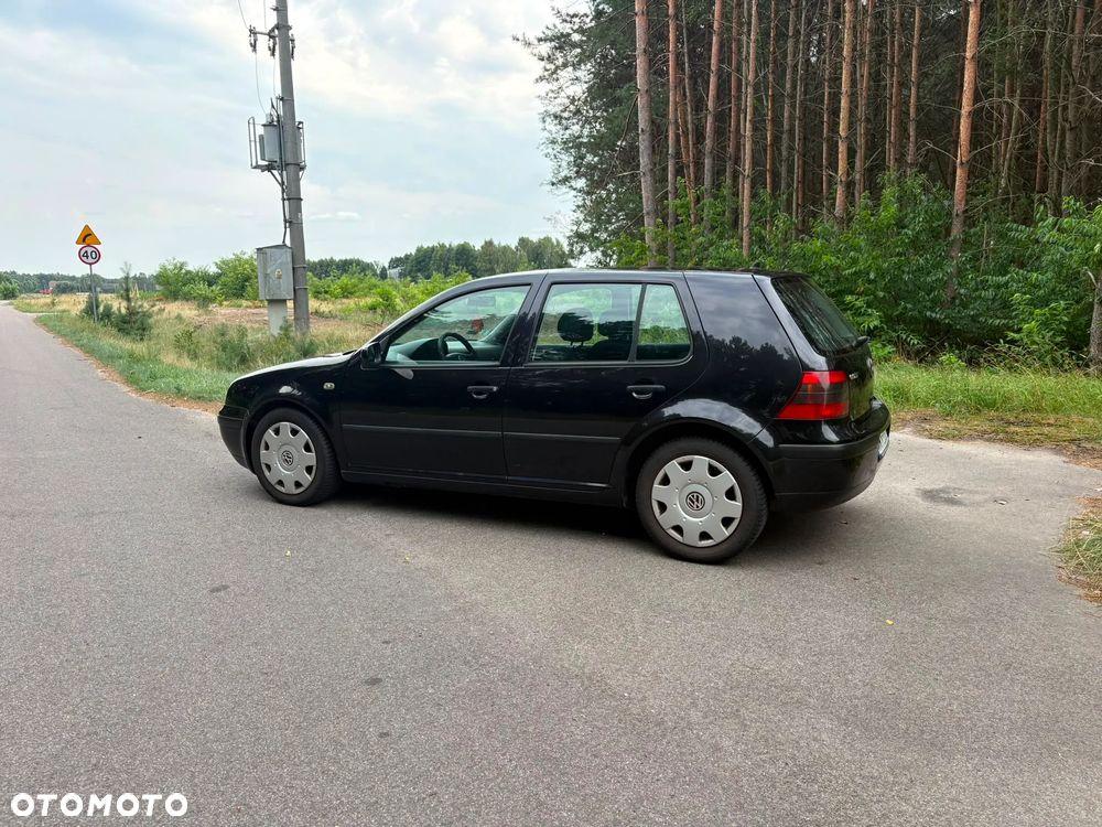 Volkswagen Golf - 3