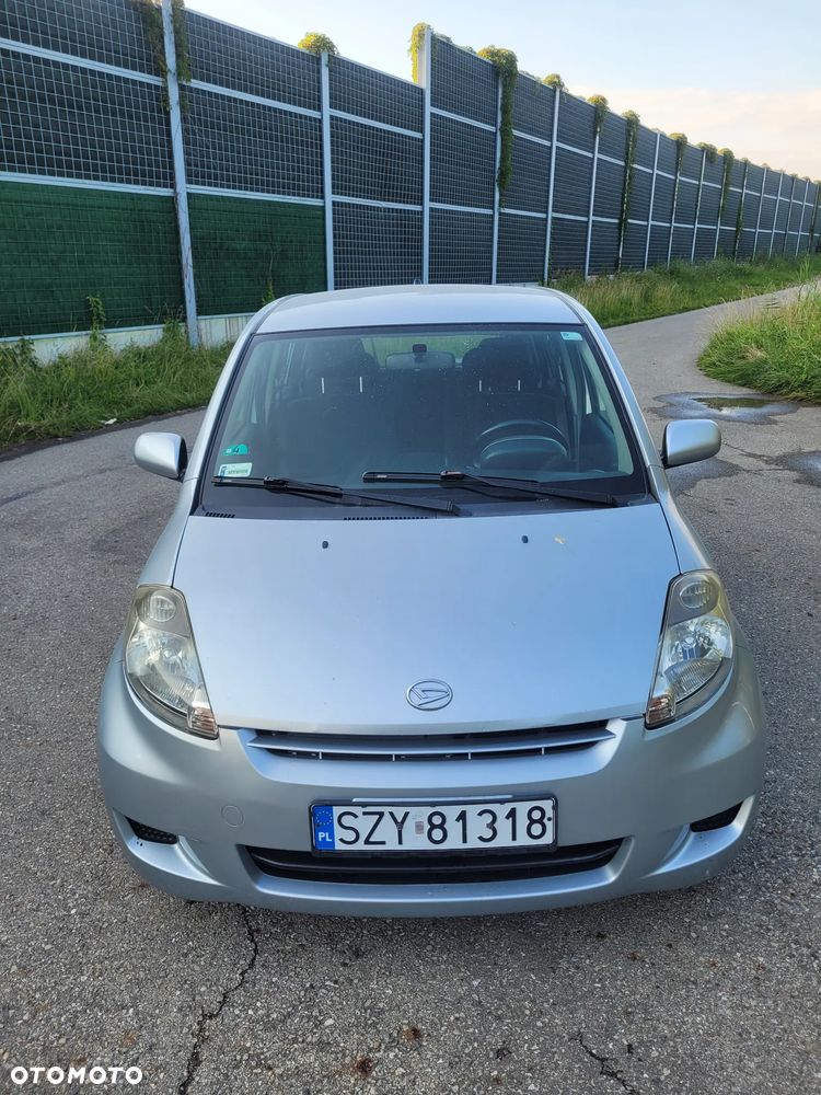 Daihatsu Sirion - 8