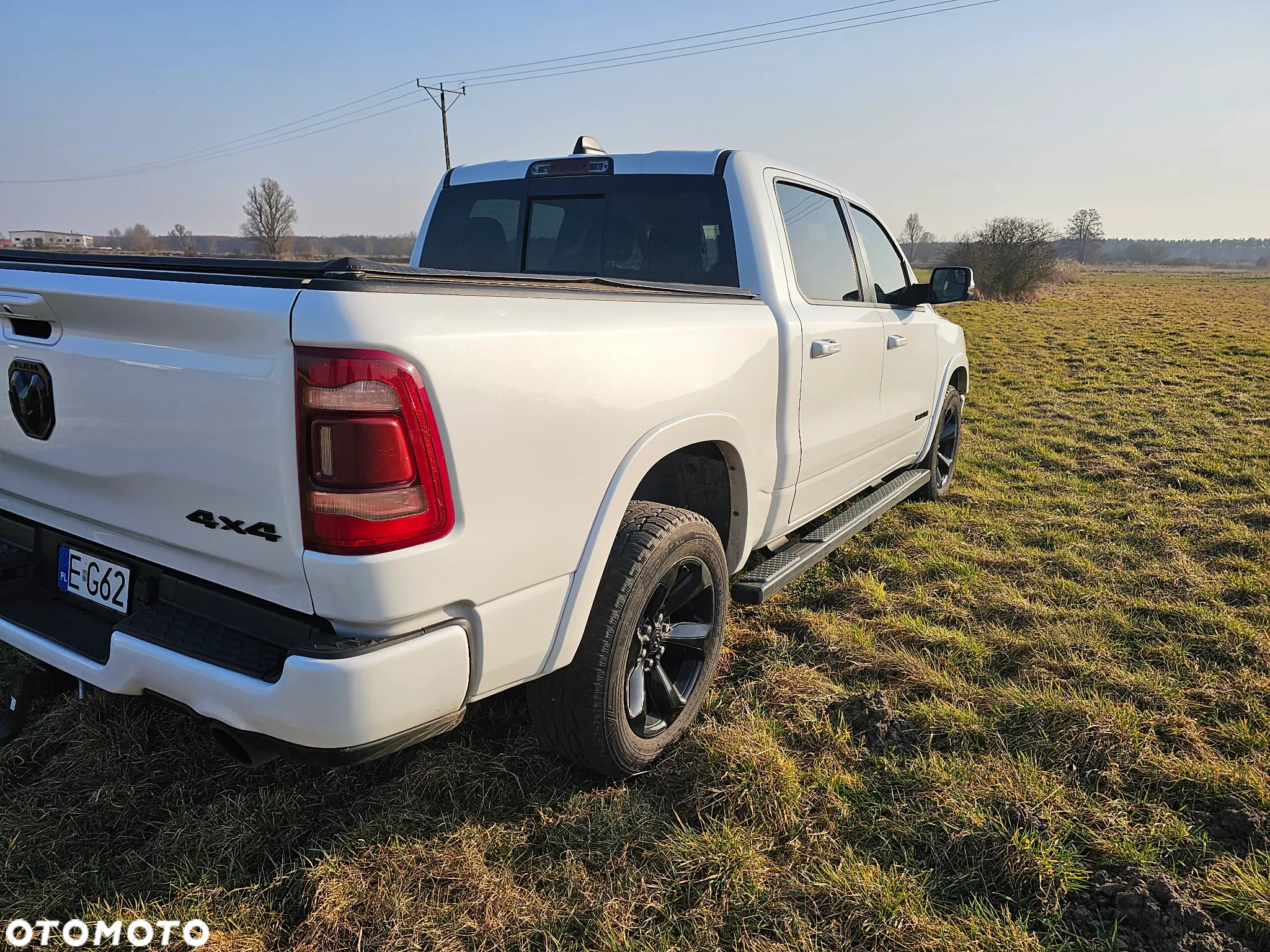 RAM 1500 5.7 Crew Cab Laramie - 35
