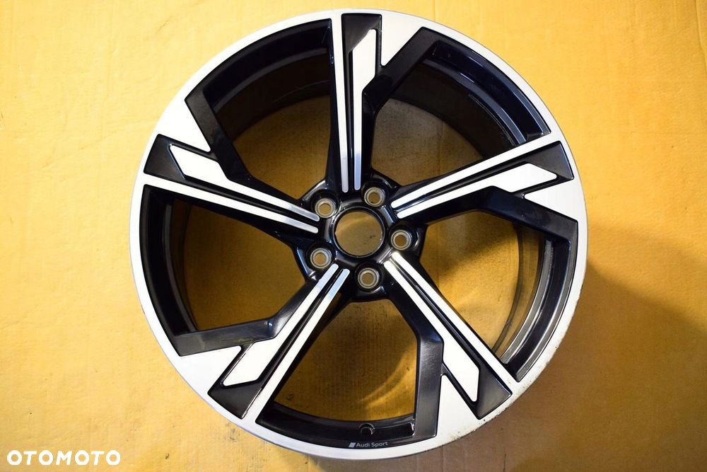 AUDI 20 ,,S-Line RS4 S4 A4 B9 8W0 Nowy Model Oryginał - 1