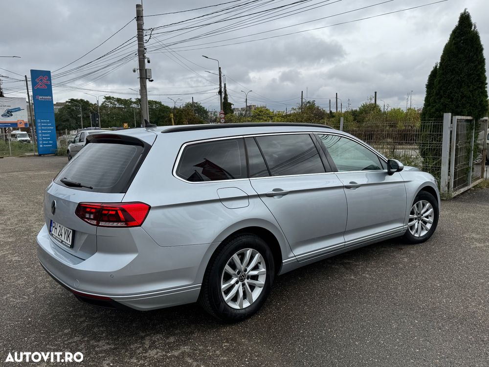 Volkswagen Passat Variant 2.0 TDI SCR DSG Business - 19
