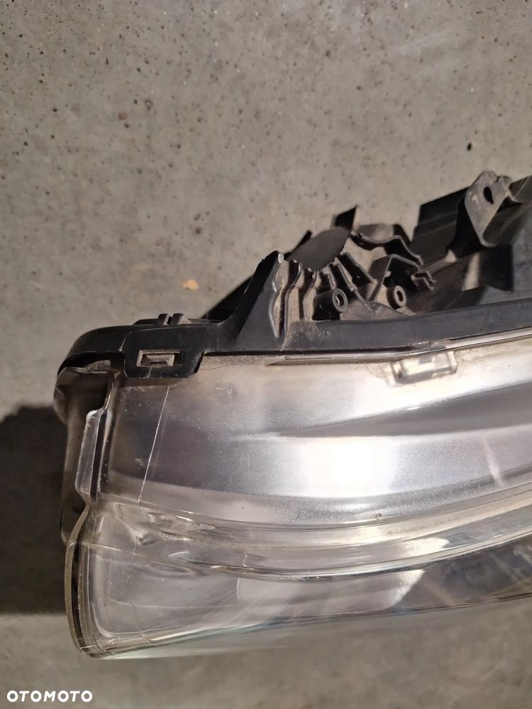 PEUGEOT 208 I LAMPA PRAWA  LEWA PRZÓD LED SOCZEWKA 9802221680 - 3