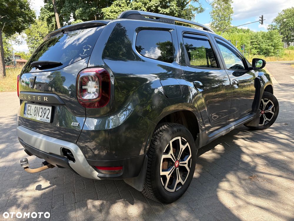 Dacia Duster 1.6 SCe Blackshadow S&S - 3