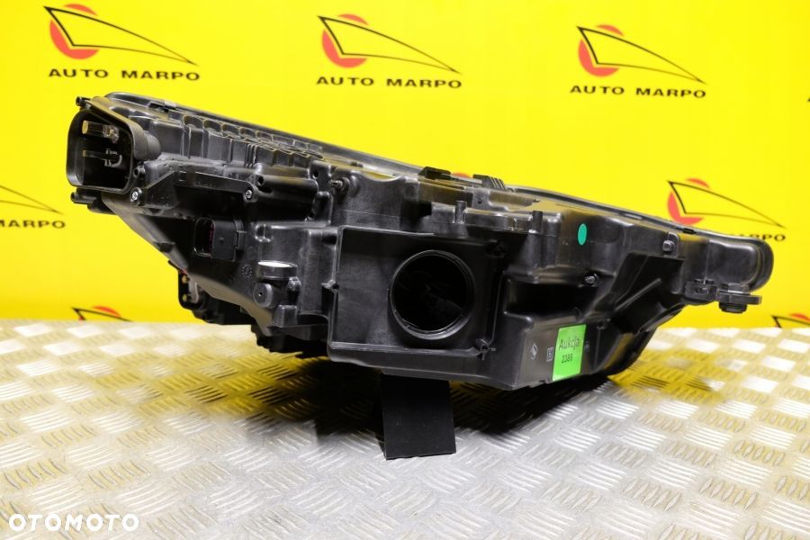 AUDI E-TRON 2018- REFLEKTOR LAMPA FULL LED L USA - 10