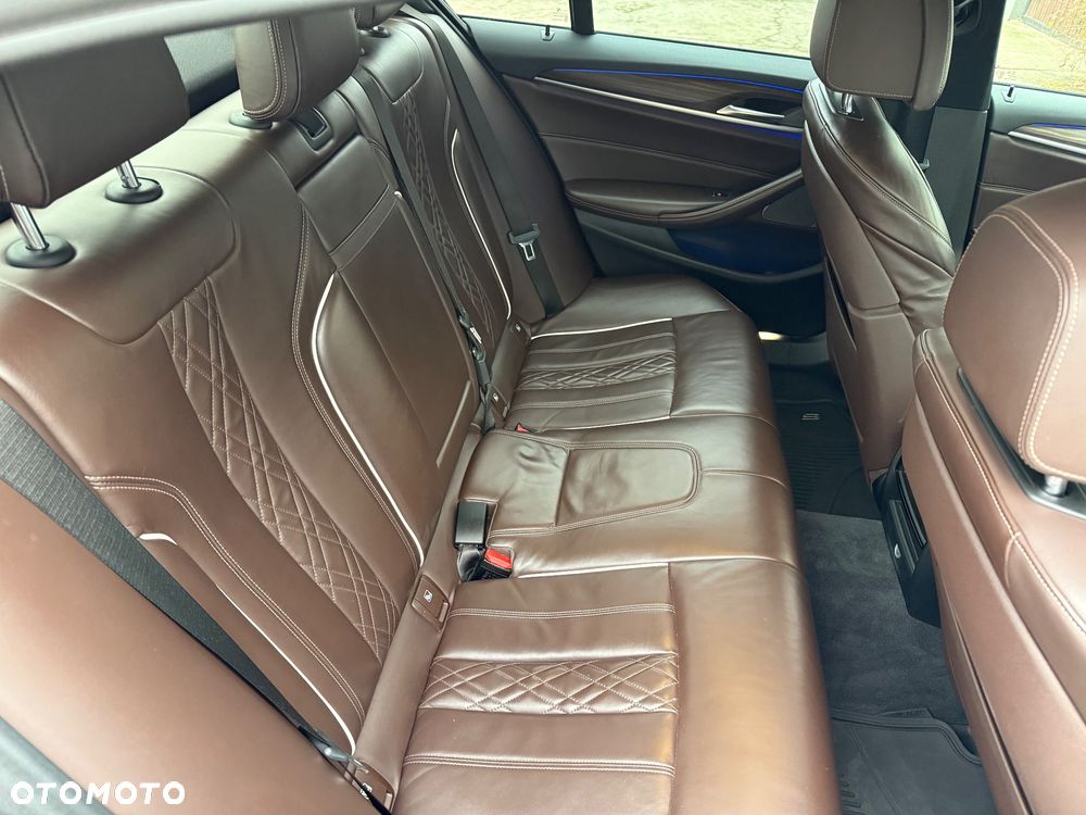 BMW Seria 5 520d xDrive M Sport sport - 20