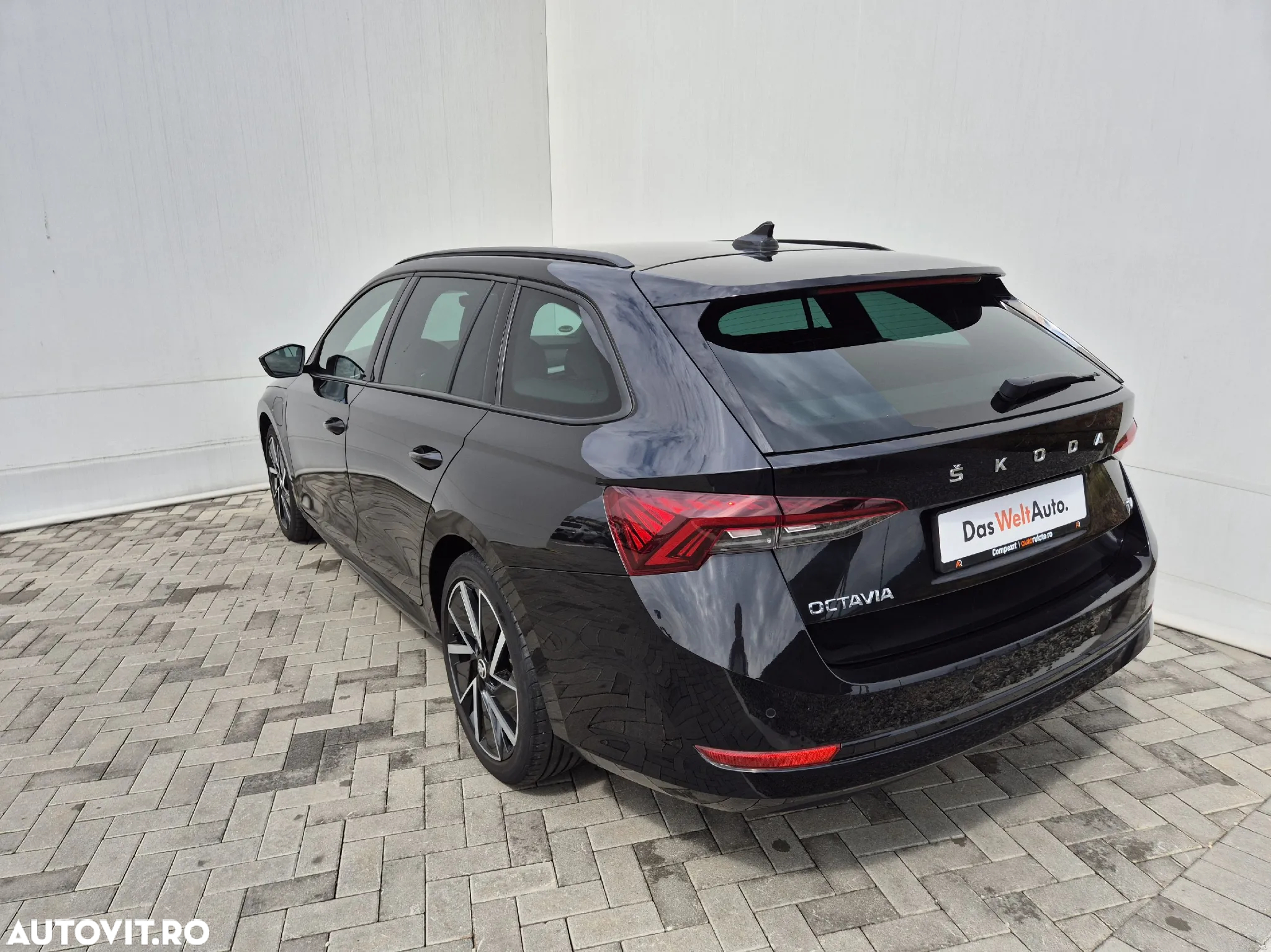Skoda Octavia Combi 1.4 TSI iV DSG Style - 3