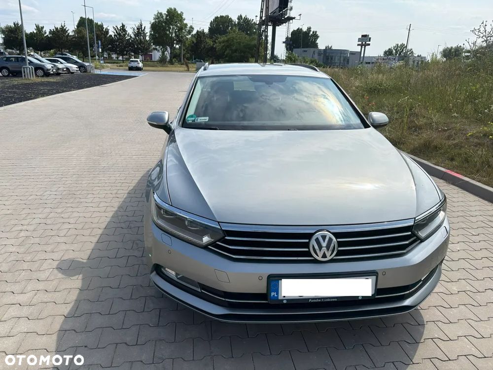 Volkswagen Passat Variant 2.0 TDI SCR DSG Comfortline - 2