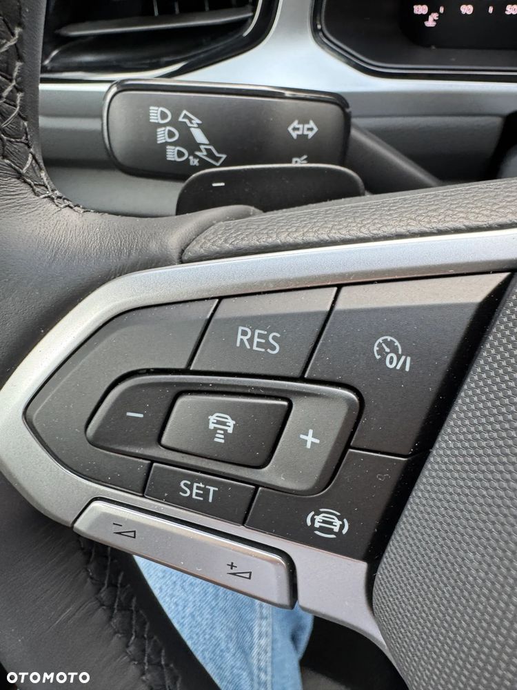 Volkswagen T-Roc 1.5 TSI Life Plus DSG - 23