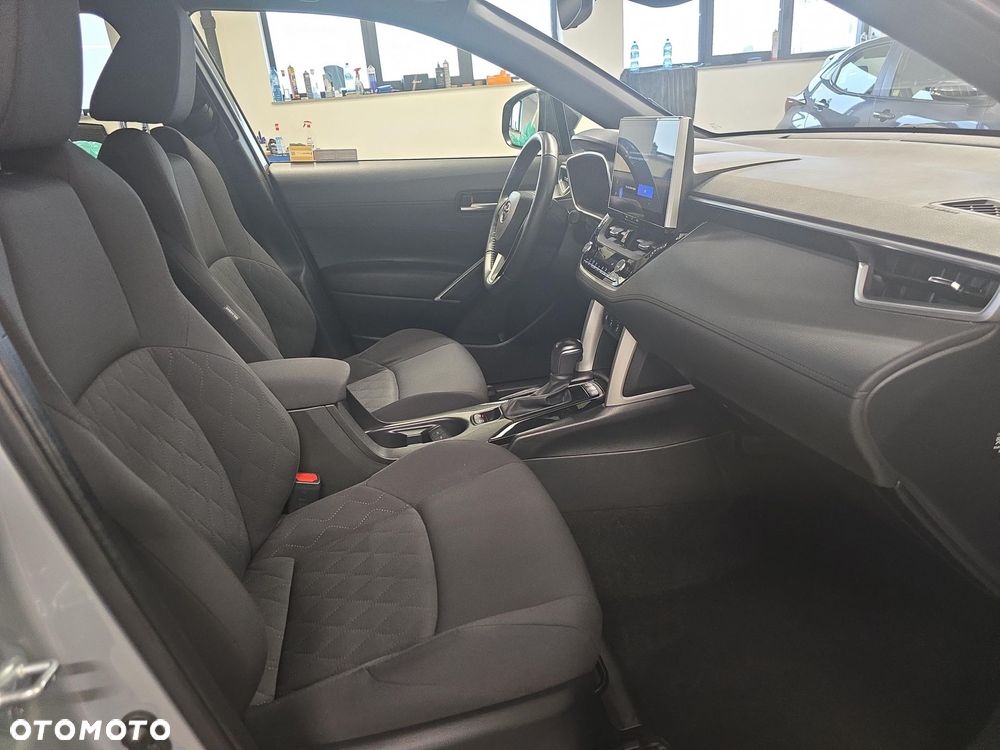 Toyota Corolla Cross - 9