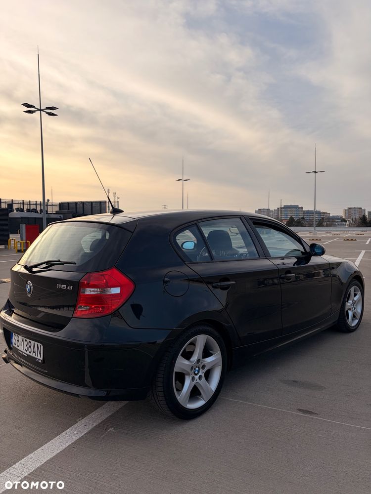 BMW Seria 1 - 11