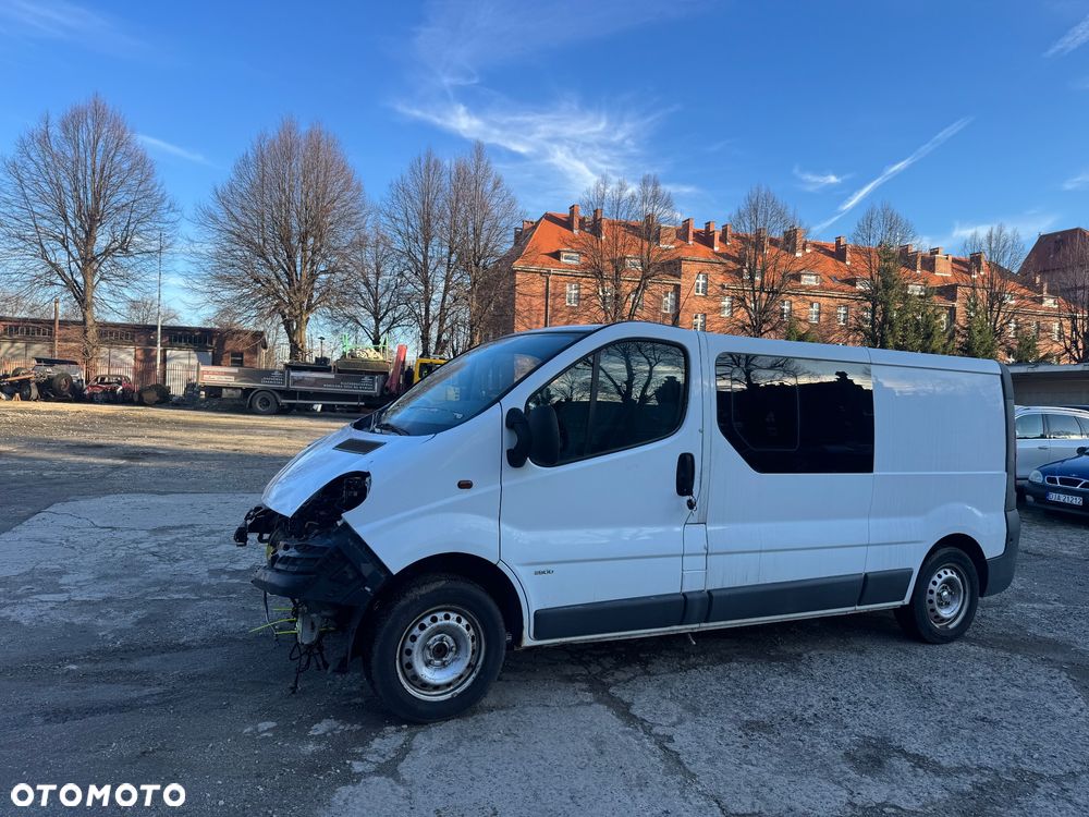 Opel Vivaro - 1