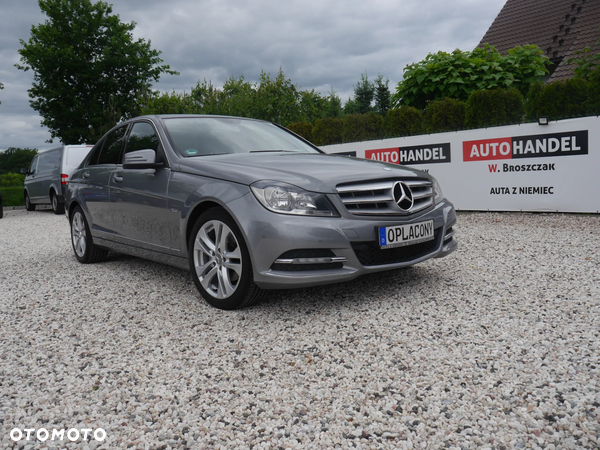 Mercedes-Benz Klasa C 180 CGI BlueEff Avantgarde