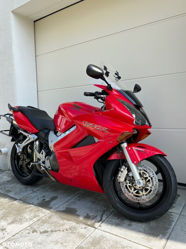 Honda VFR - 1