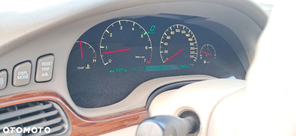 Cadillac Seville 4.6 SLS - 35