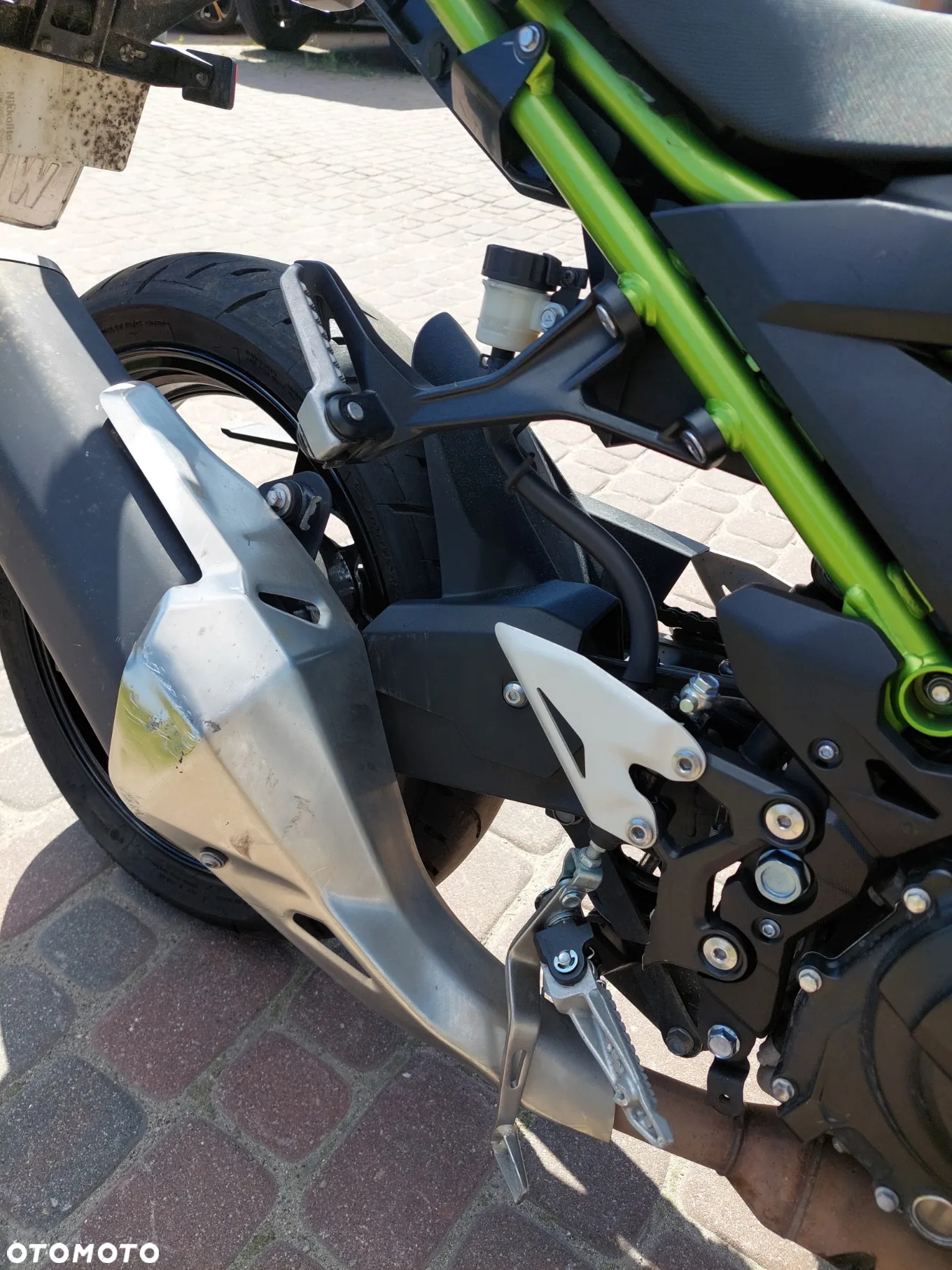 Kawasaki Z - 12