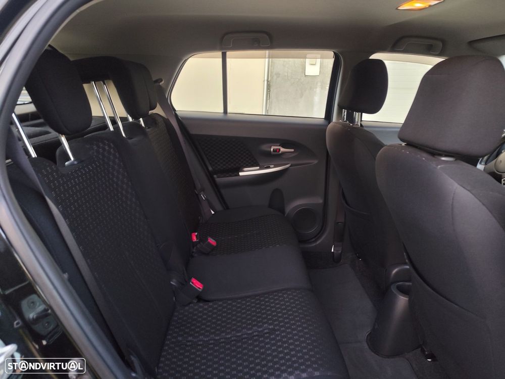 Toyota Urban Cruiser 1.33 VVT-i Sol - 24