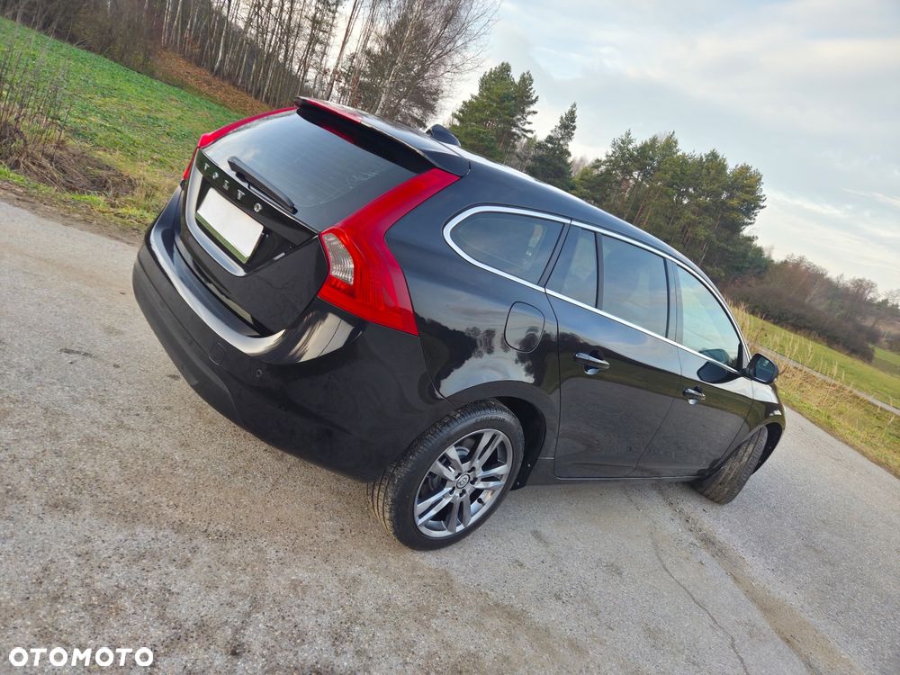 Volvo V60 D3 Geartronic Momentum - 3