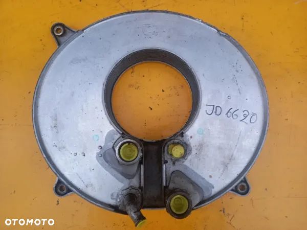 Chłodnica oleju skrzyni John Deere 6620