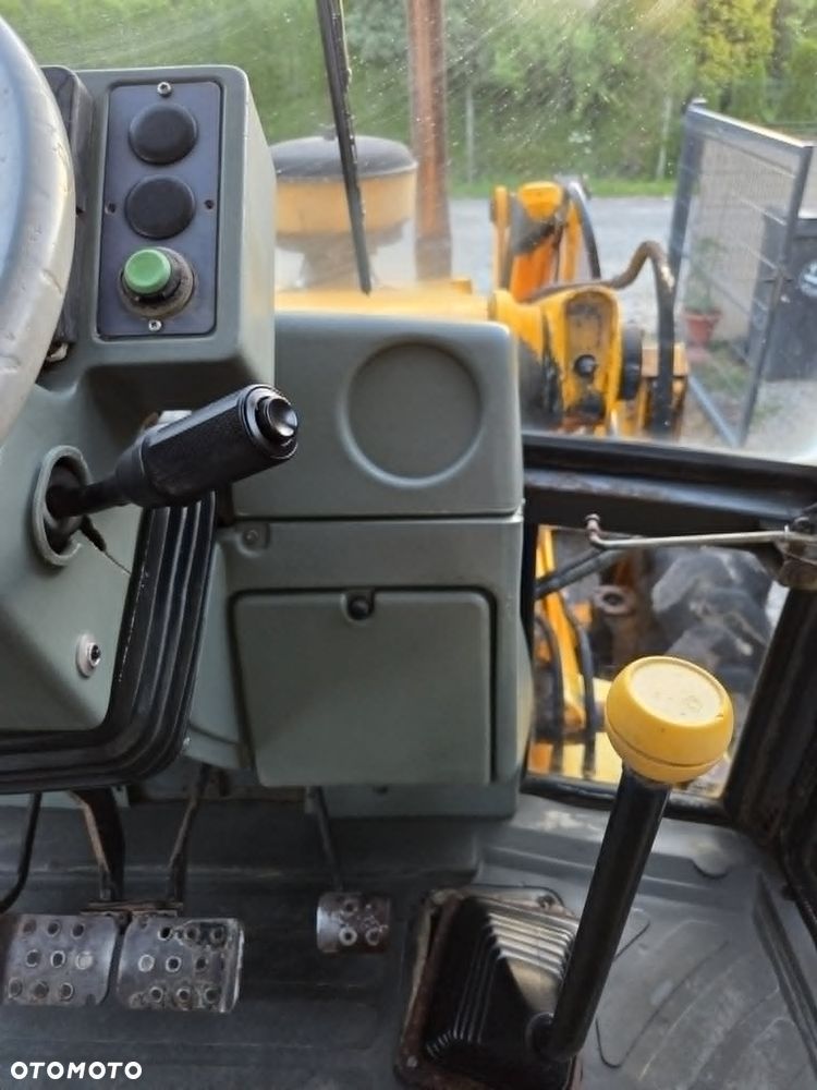 JCB 3CX - 17