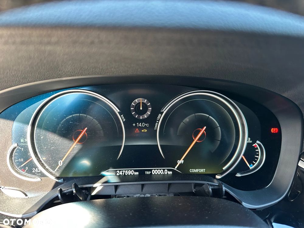 BMW Seria 5 - 12